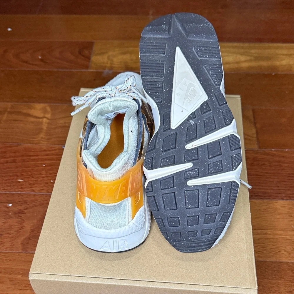 Nike Huarache Women's Sneakers in Orange and White - Picture 3 of 5
